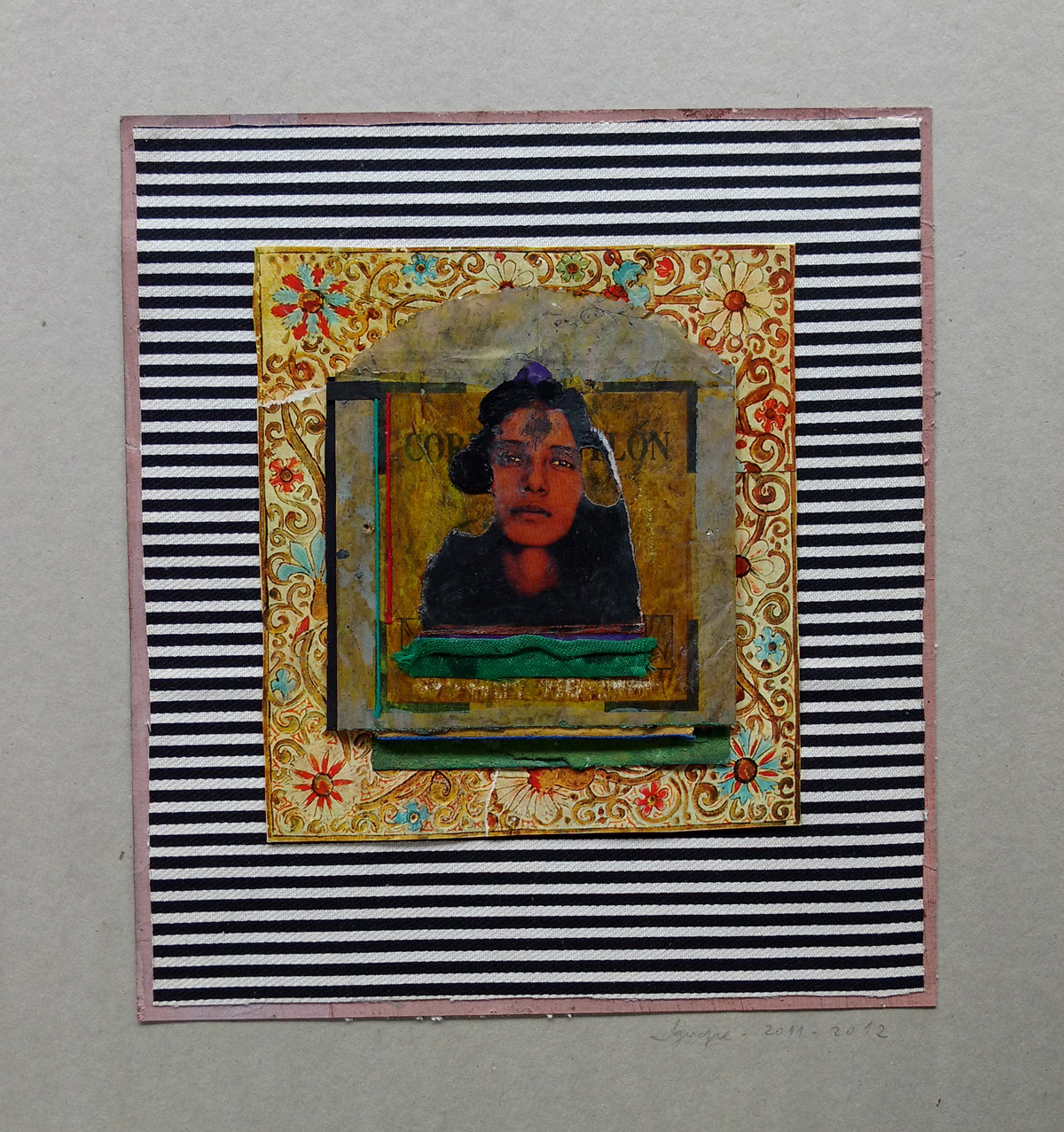 "s/ título" Mista s/ papel (tecido, colagem e acrílica) - 2011-2012 22X20 cm 